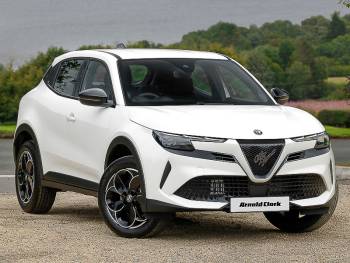 2025 (25) Alfa Romeo Junior 1.2 Turbo Ibrida 5dr Auto