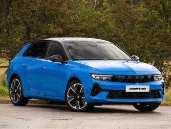 2025 (25) Vauxhall Astra 115kW Ultimate 54kWh 5dr Auto