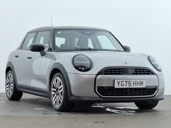 2025 (75) MINI Cooper 1.5 C Classic 5dr Auto