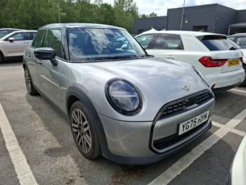 2025 (75) MINI Cooper 1.5 C Classic 5dr Auto