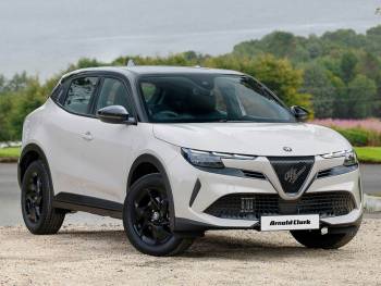 2025 (75) Alfa Romeo Junior 1.2 Turbo Ibrida 5dr Auto