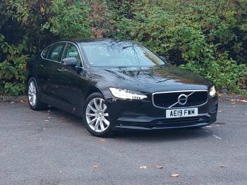 2019 (19) Volvo S90 2.0 T4 Momentum 4dr Geartronic