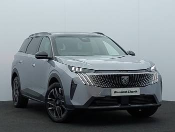 2025 (25) Peugeot 5008 1.2 Hybrid 136 GT 5dr e-DSC6