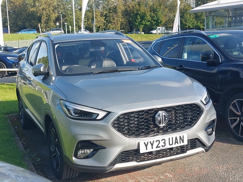 Nearly New 2023 (23) MG ZS 1.0T GDi Exclusive 5dr DCT in Wakefield