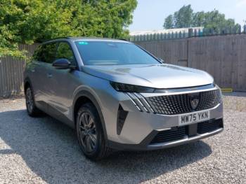 2025 (75) Peugeot 5008 1.2 Hybrid 145 Allure 5dr e-DSC6