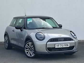 2025 (75) MINI Cooper 1.5 C Classic 3dr Auto