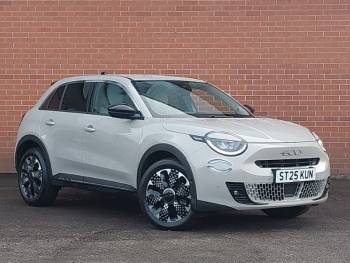 2025 (25) Fiat 600 1.2 Hybrid 48V 136 La Prima 5dr eDCT-6