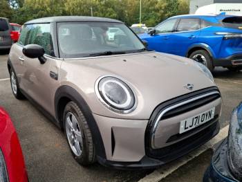 2021 (71) MINI Hatchback 1.5 Cooper Classic 3dr