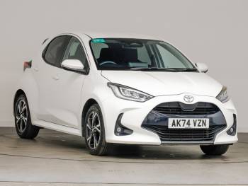 2025 (74) Toyota Yaris 1.5 Hybrid Design 5dr CVT