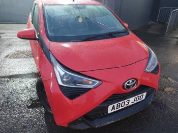 2020 (69/20) Toyota Aygo 1.0 VVT-i X-Play 5dr