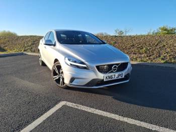 2017 (67) Volvo V40 T2 [122] R DESIGN Pro 5dr Geartronic