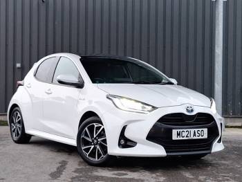 2021 (21) Toyota Yaris 1.5 Hybrid Design 5dr CVT