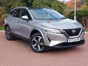 2022 (72) Nissan Qashqai 1.3 DiG-T MH N-Connecta [Glass Roof] 5dr