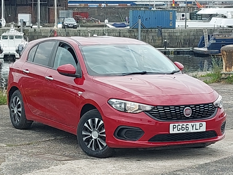2017 FIAT TIPO