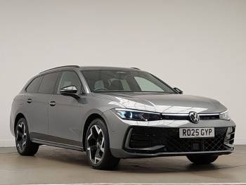 2025 (25) Volkswagen Passat 1.5 TSI eHybrid R-Line 5dr DSG