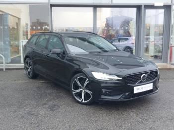 2022 (72) Volvo V60 2.0 B3P Plus Dark 5dr Auto [7 speed]