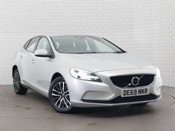 2019 (69) Volvo V40 T2 [122] Momentum Edition 5dr