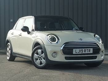 2019 (19) MINI Hatchback 1.5 Cooper Classic II 5dr