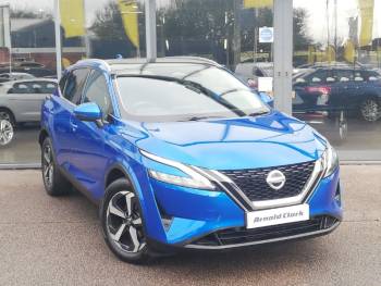 2021 (71) Nissan Qashqai 1.3 DiG-T MH N-Connecta [Glass Roof] 5dr