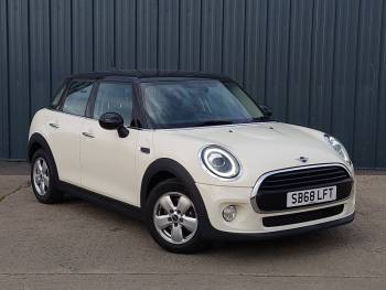2018 (68) MINI Hatchback 1.5 Cooper Classic II 5dr