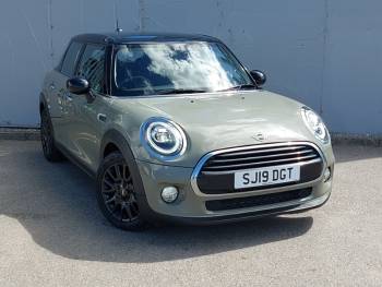 2019 (19) MINI Hatchback 1.5 Cooper Classic II 5dr