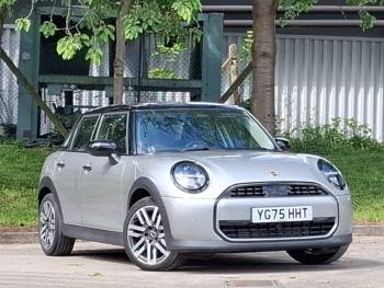 2025 (75) MINI Cooper 1.5 C Classic 5dr Auto