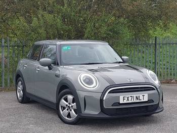 2021 (71) MINI Cooper 1.5 Cooper Classic 5dr [Comfort/Nav Pack]