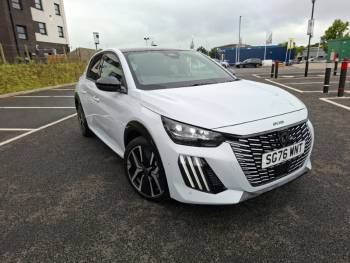 Peugeot 208 details