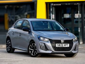 2025 (25) Peugeot 208 Hatchback Special Edi 1.2 PureTech 100 Style 5dr