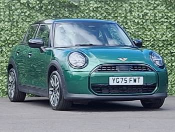 2025 (75) MINI Cooper 1.5 C Classic 5dr Auto