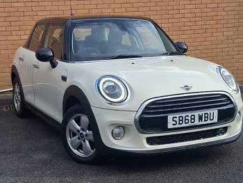 2018 (18) MINI Hatchback 1.5 Cooper Classic II 5dr