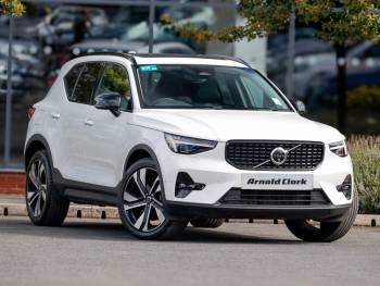 2025 (75) Volvo Xc40 2.0 B3P Ultra Dark 5dr Auto