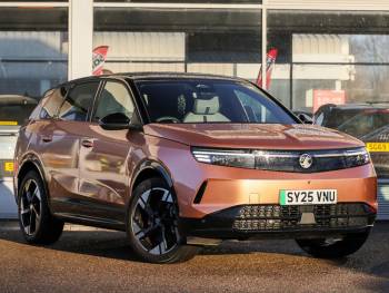 2025 (25) Vauxhall Grandland 157kW Ultimate 73kWh 5dr Auto [Panoramic Roof]