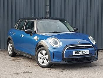 2022 (71/22) MINI Hatchback 1.5 Cooper Classic 5dr