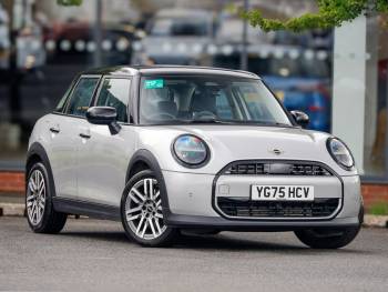 2025 (75) MINI Cooper 1.5 C Classic 5dr Auto