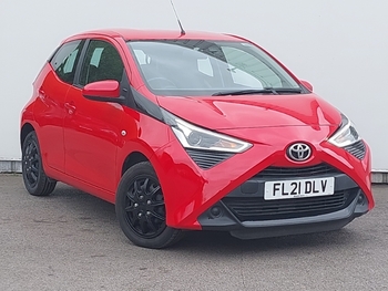 2021 (21) Toyota Aygo 1.0 VVT-i X-Play TSS 5dr