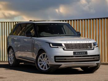 2022 Land Rover Range Rover 3.0 P440e SE 4dr Auto