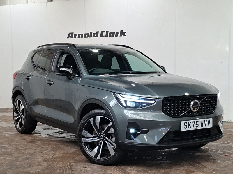 2025 Volvo XC40