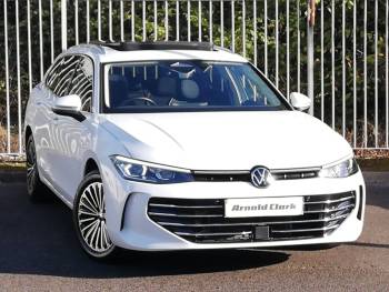 2025 (25) Volkswagen Passat 1.5 eTSI Elegance 5dr DSG