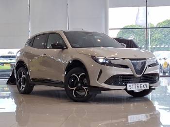 2026 Alfa Romeo Junior 1.2 Turbo 145 Ibrida Ti 5dr Auto