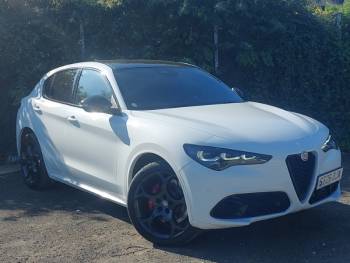 Alfa Romeo Stelvio details