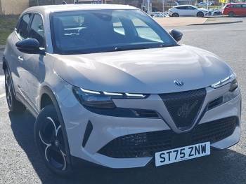 Alfa Romeo Junior details