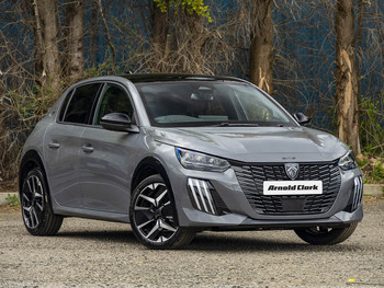Peugeot 208 details