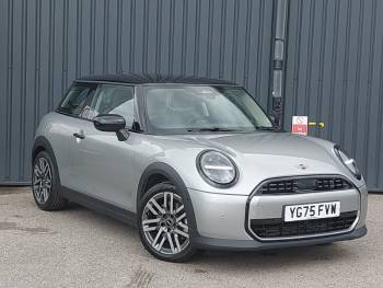 2025 (75) MINI Cooper 1.5 C Classic 3dr Auto
