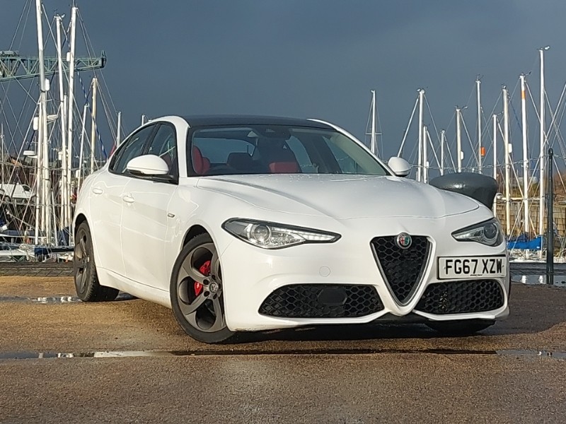 2010 Alfa Romeo Giulietta – Review – Car and Driver