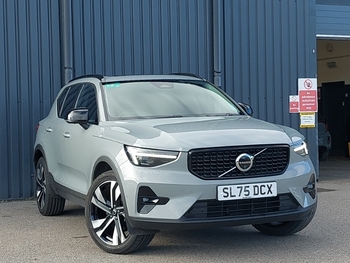 2025 (75) Volvo Xc40 2.0 B3P Ultra Dark 5dr Auto