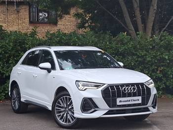 2019 (19) Audi Q3 40 TFSI Quattro S Line 5dr S Tronic