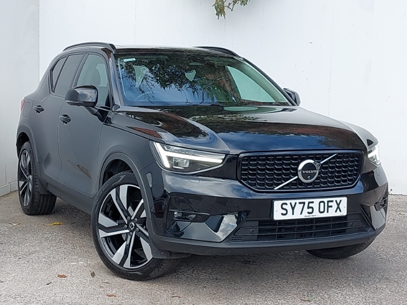 2025 Volvo XC40