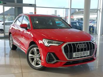 2019 (19) Audi Q3 35 TFSI S Line 5dr S Tronic