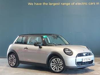 2025 (75) MINI Cooper 1.5 C Classic 3dr Auto
